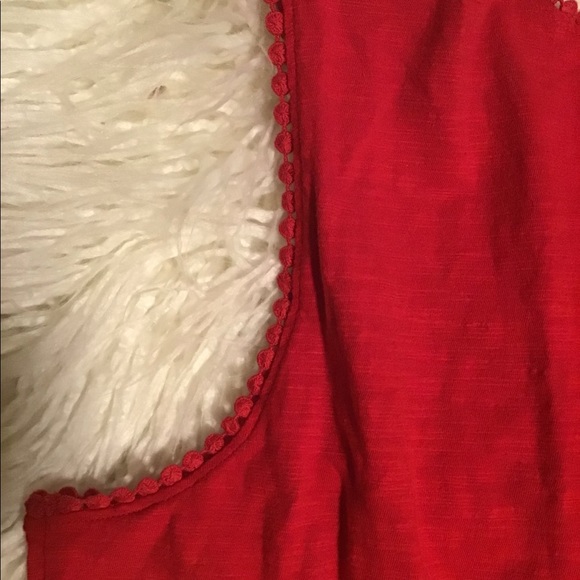 Women’s size extra large Saint John’s bay short sleeve red top with embroidery - Picture 7 of 8